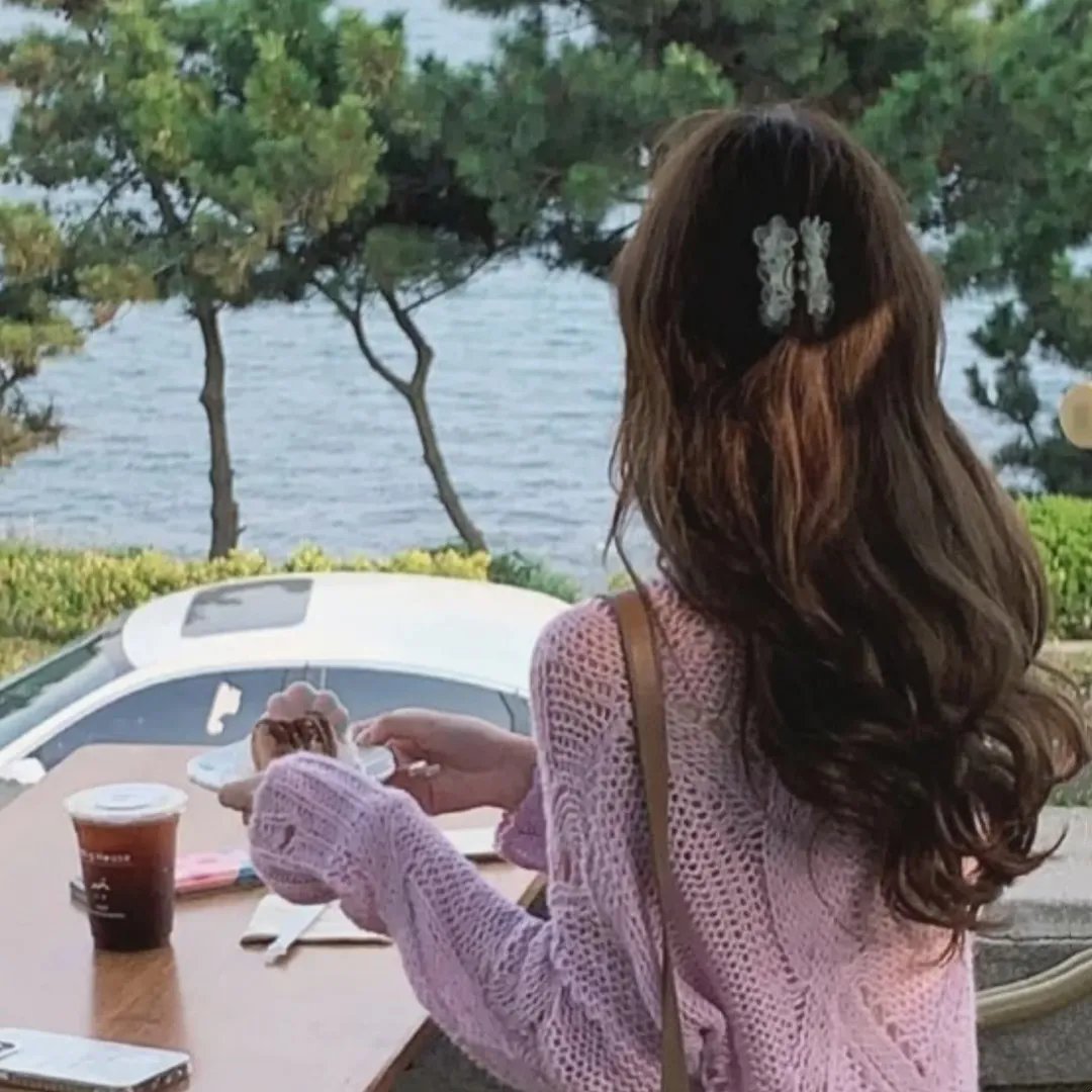 穿书后，反派大佬偏宠我